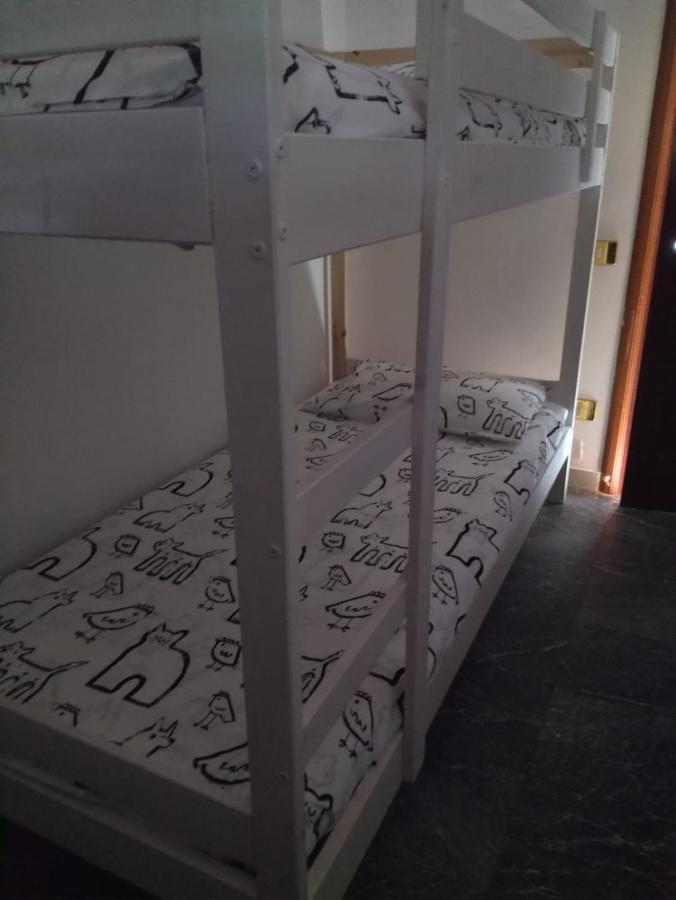 Pirro & Sharon House Panzió Pianore Kültér fotó