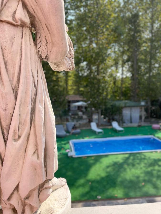 Pirro & Sharon House Panzió Pianore Kültér fotó